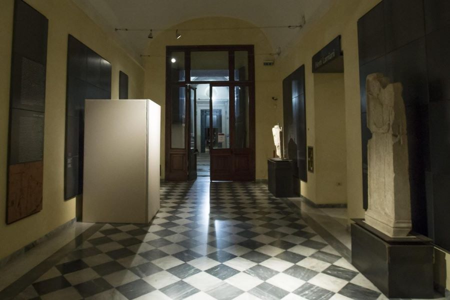 Italy covers up but no hiding from brickbats