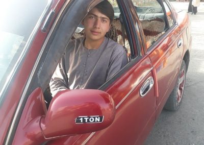Afghans take to cars to express themselves1