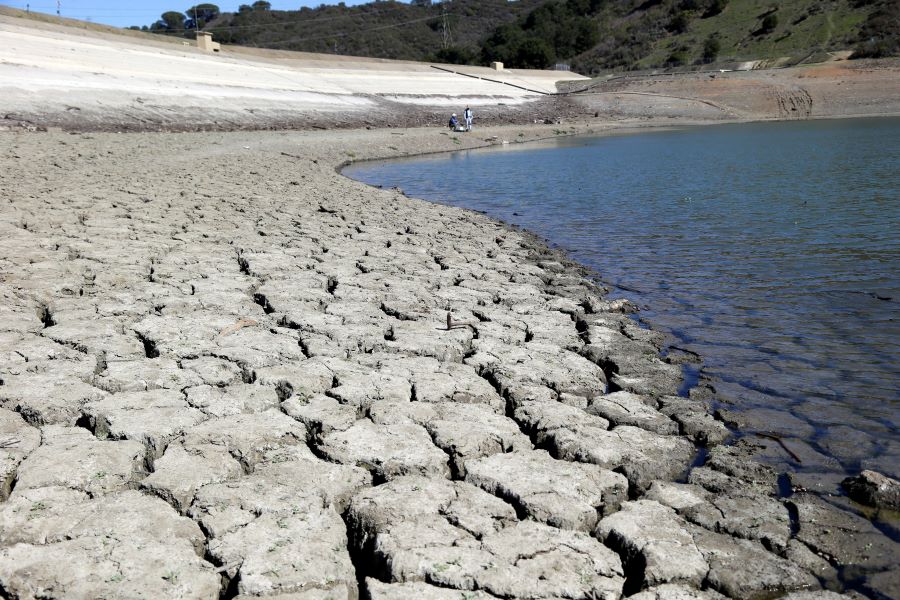 Climate change imperils California water. But there’s hope.